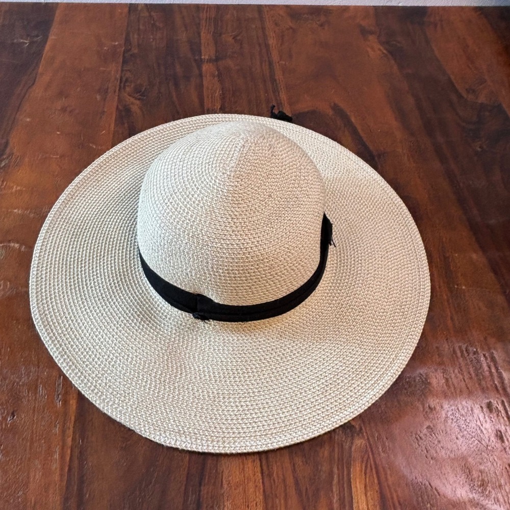 Solar Escape Womens Wide Brim Sun Hat Cream Woven Straw Ribbon One Size